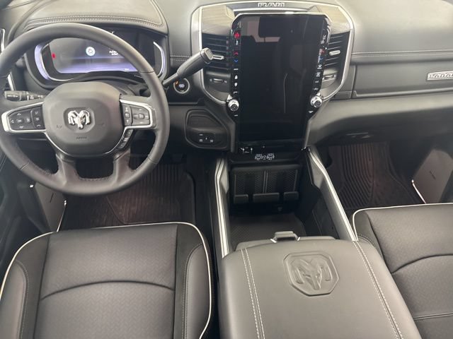 Used 2025 RAM 2500 Laramie AWD/4WD image 24