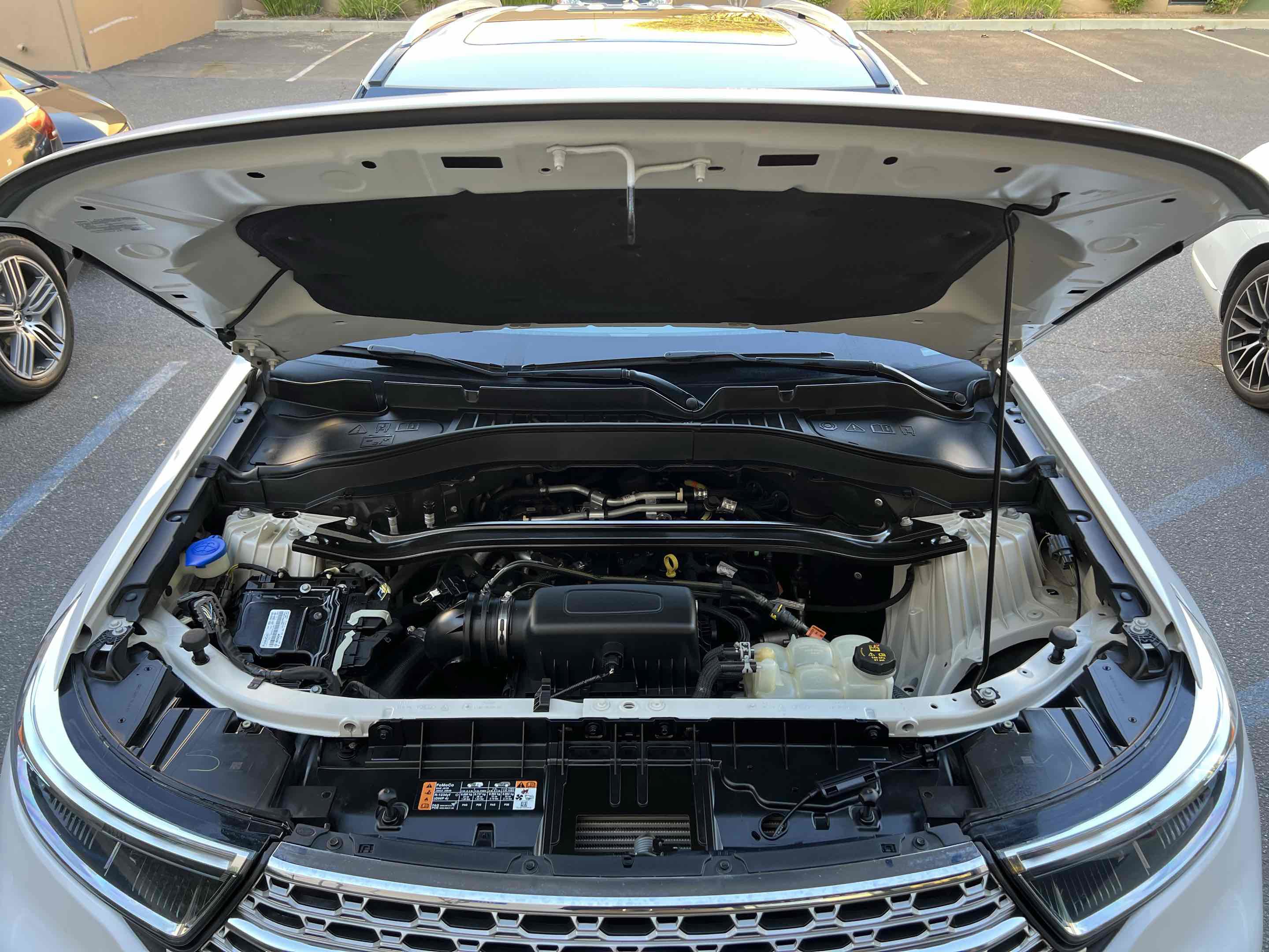 Used 2021 Ford Explorer Limited w/ Equipment Group 301A image 27