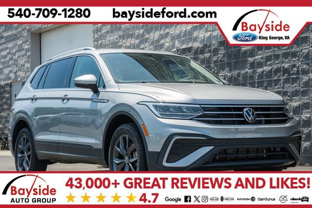 Used 2023 Volkswagen Tiguan SE FWD image 1