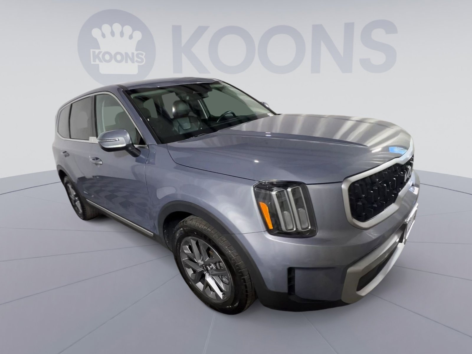 Used 2023 Kia Telluride LX image 2