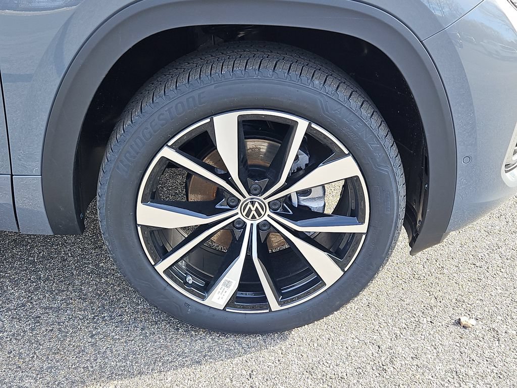 New 2026 Volkswagen Atlas SEL Premium R-Line AWD/4WD image 4