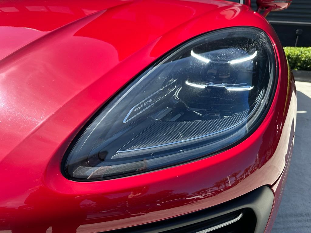Certified 2024 Porsche Macan S image 13