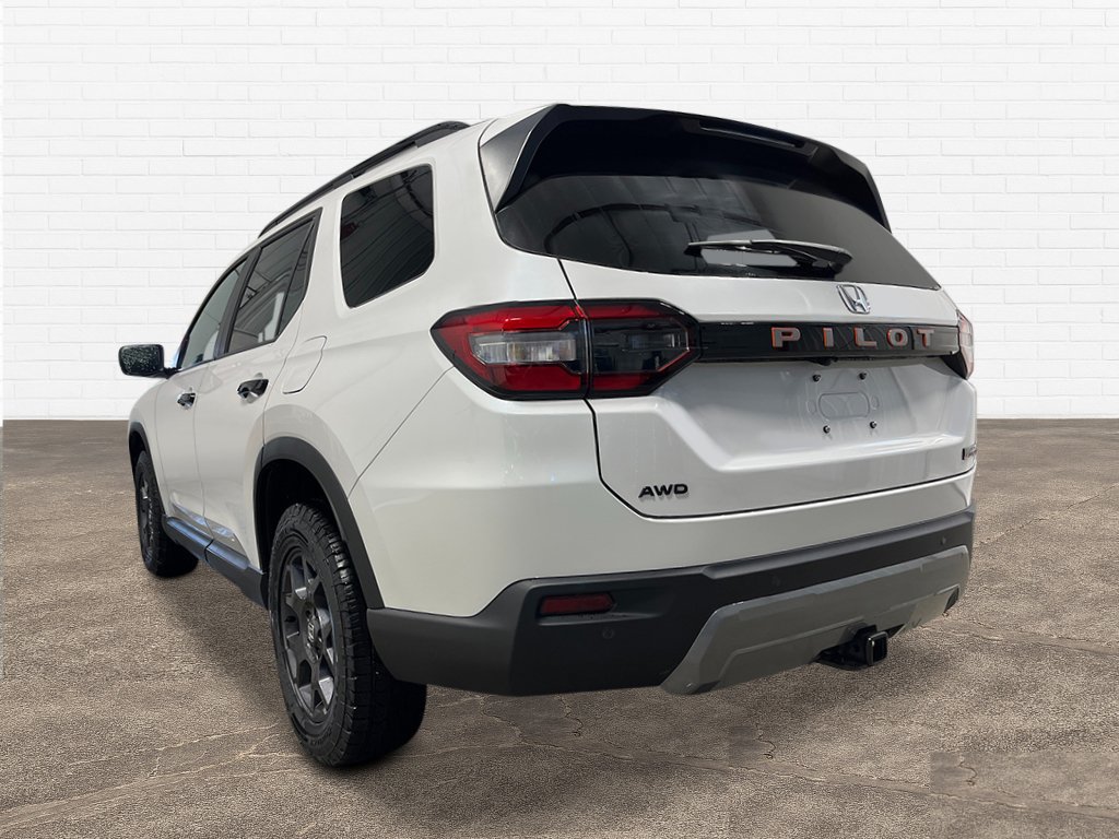 New 2026 Honda Pilot TrailSport image 4