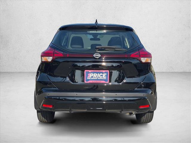Used 2023 Nissan Kicks S FWD image 7