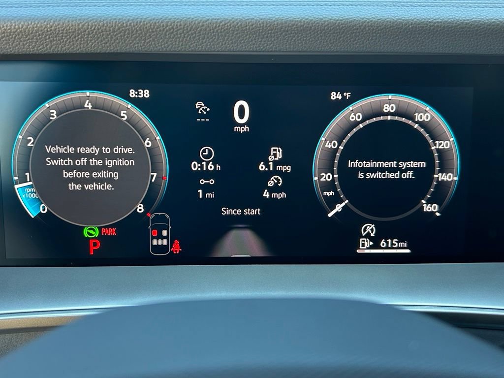 New 2026 Volkswagen Tiguan SE R-Line FWD image 25
