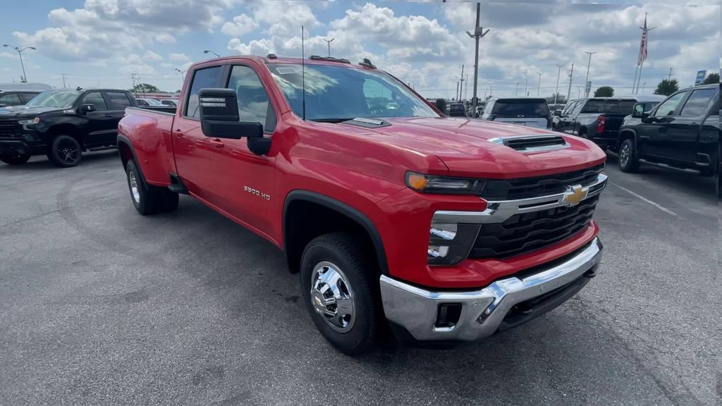 New 2026 Chevrolet Silverado 3500 LT w/ Safety Package AWD/4WD image 4