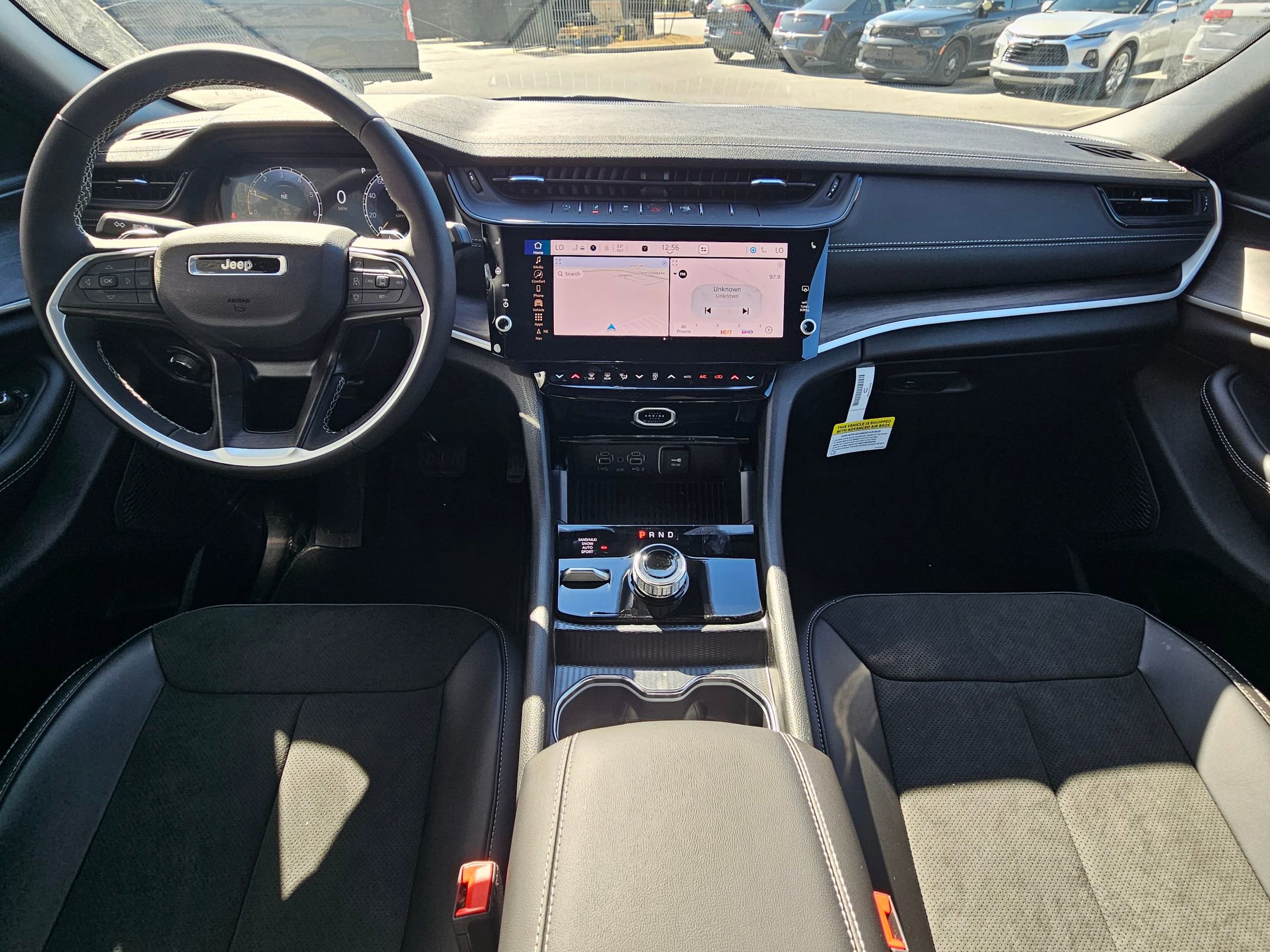 New 2026 Jeep Grand Cherokee Altitude image 9