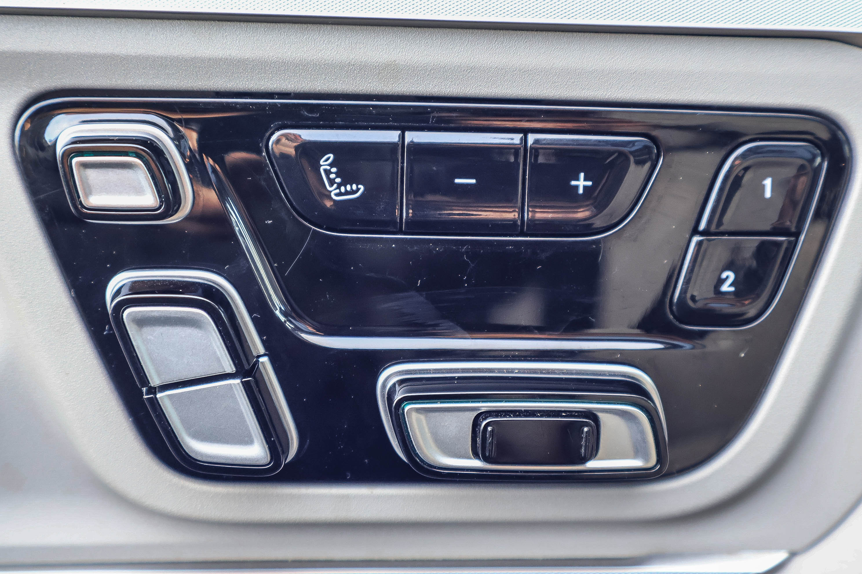 Used 2025 RAM 1500 Tungsten w/ Bed Utility Group image 14