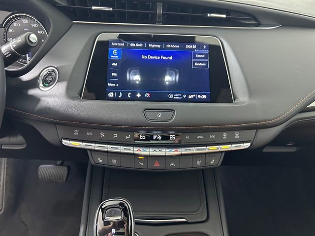 Used 2023 Cadillac XT4 Premium Luxury FWD image 21