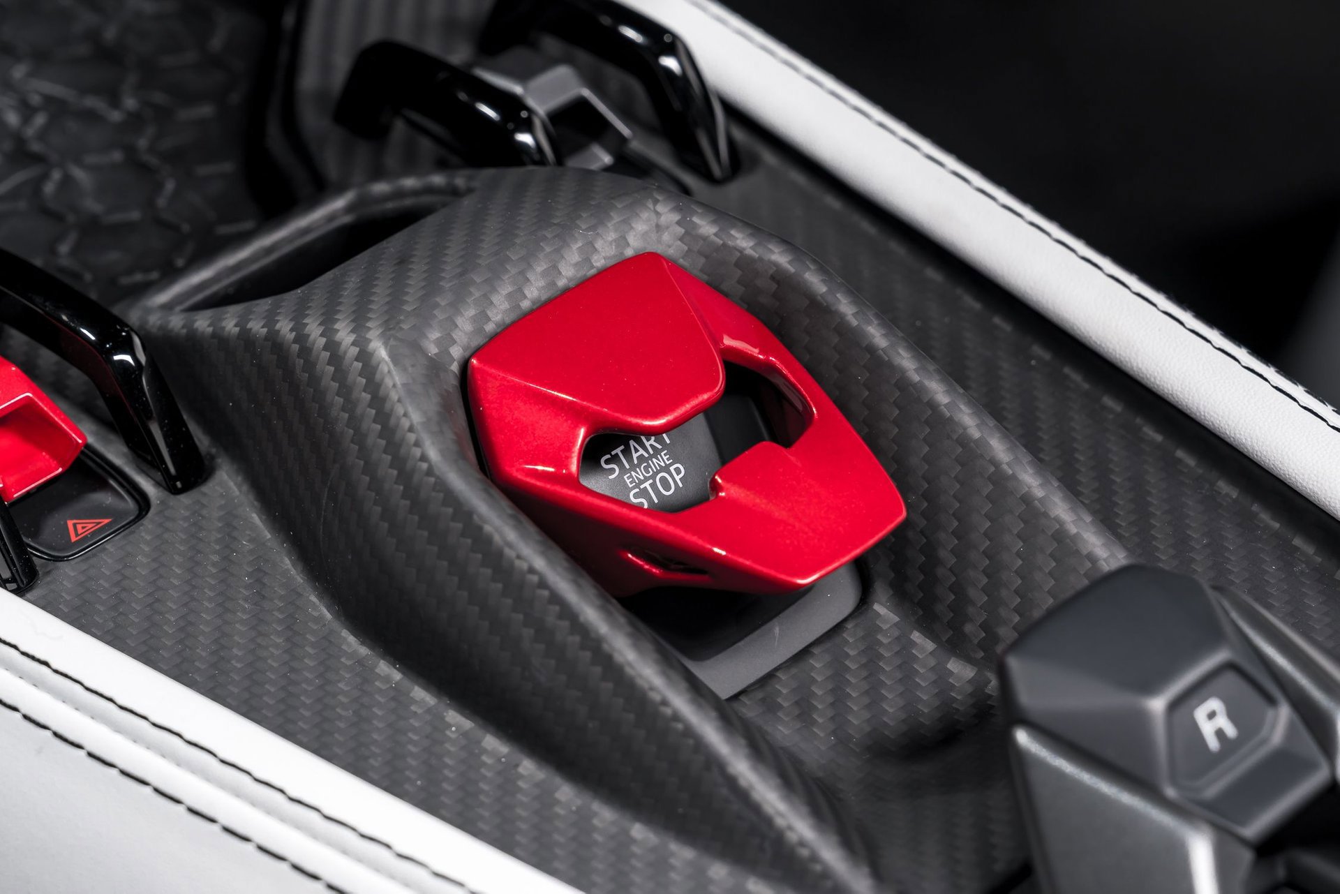Used 2024 Lamborghini Revuelto image 23