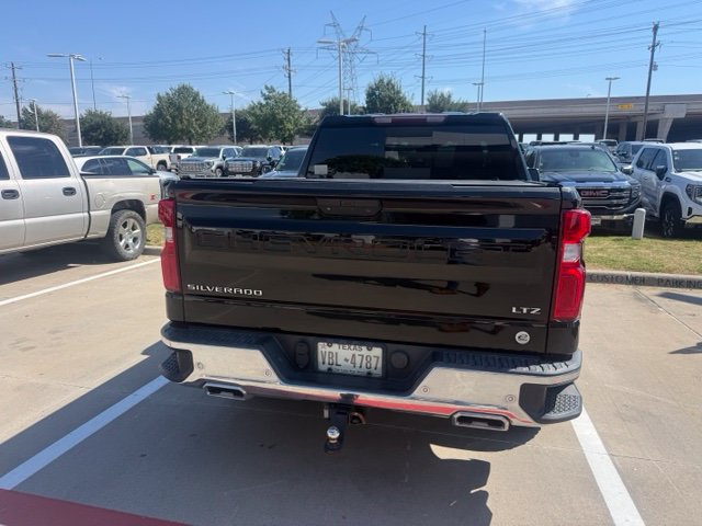 Used 2021 Chevrolet Silverado 1500 LTZ w/ LTZ Convenience Package II AWD/4WD image 4