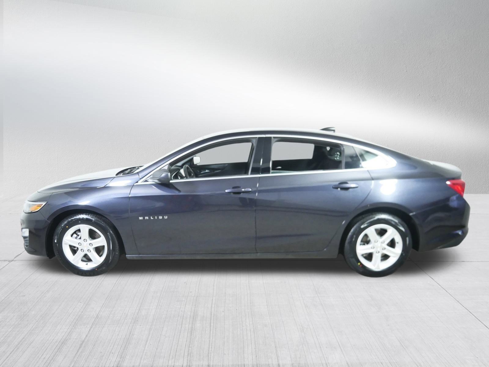 Used 2023 Chevrolet Malibu LS image 4