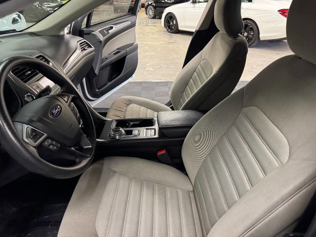 Used 2019 Ford Fusion S image 34