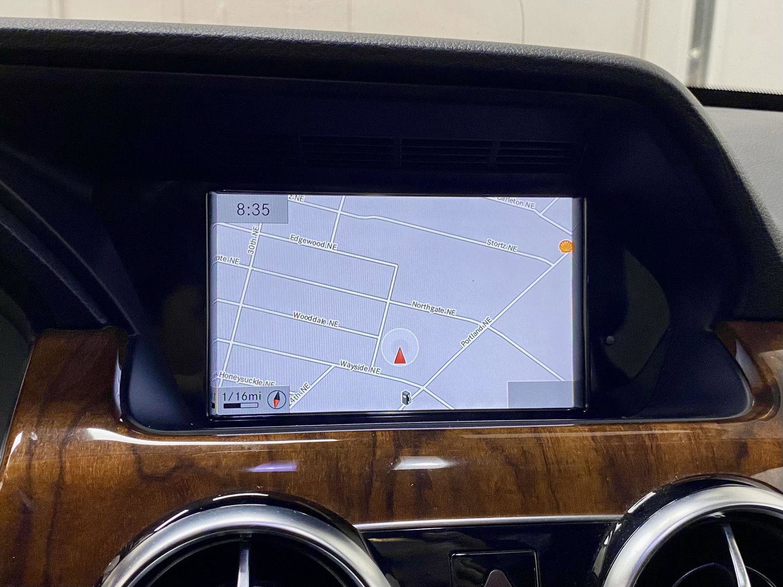 Used 2013 Mercedes-Benz GLK 350 4MATIC image 30