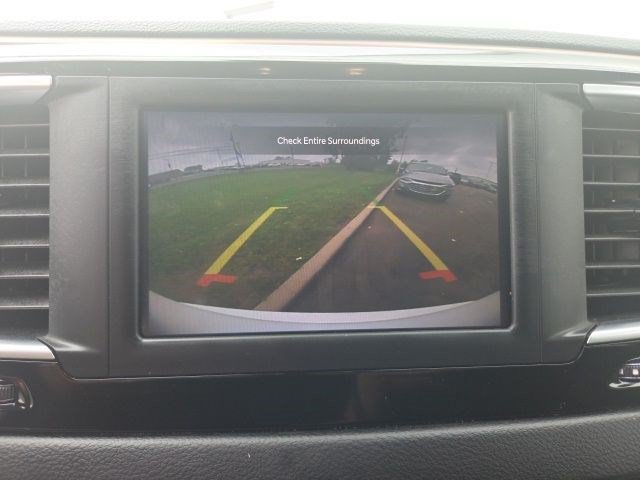 Used 2023 Chrysler Voyager LX FWD image 33