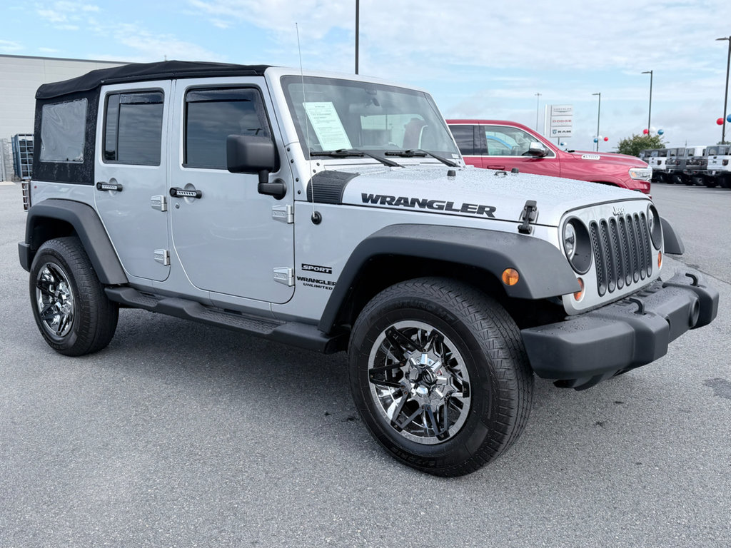 Used 2012 Jeep Wrangler Unlimited Sport AWD/4WD image 2
