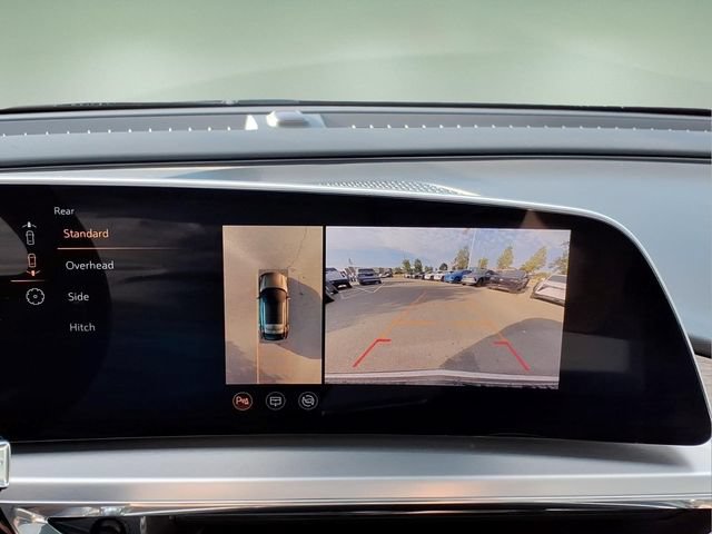 Used 2024 Cadillac Lyriq Luxury AWD/4WD image 20