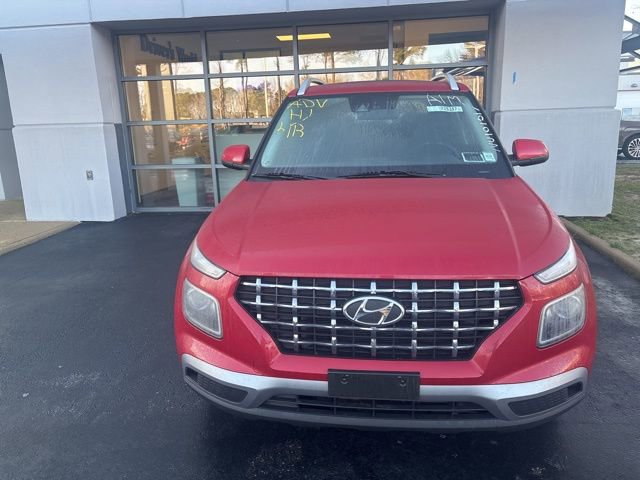 Used 2022 Hyundai Venue SEL image 4