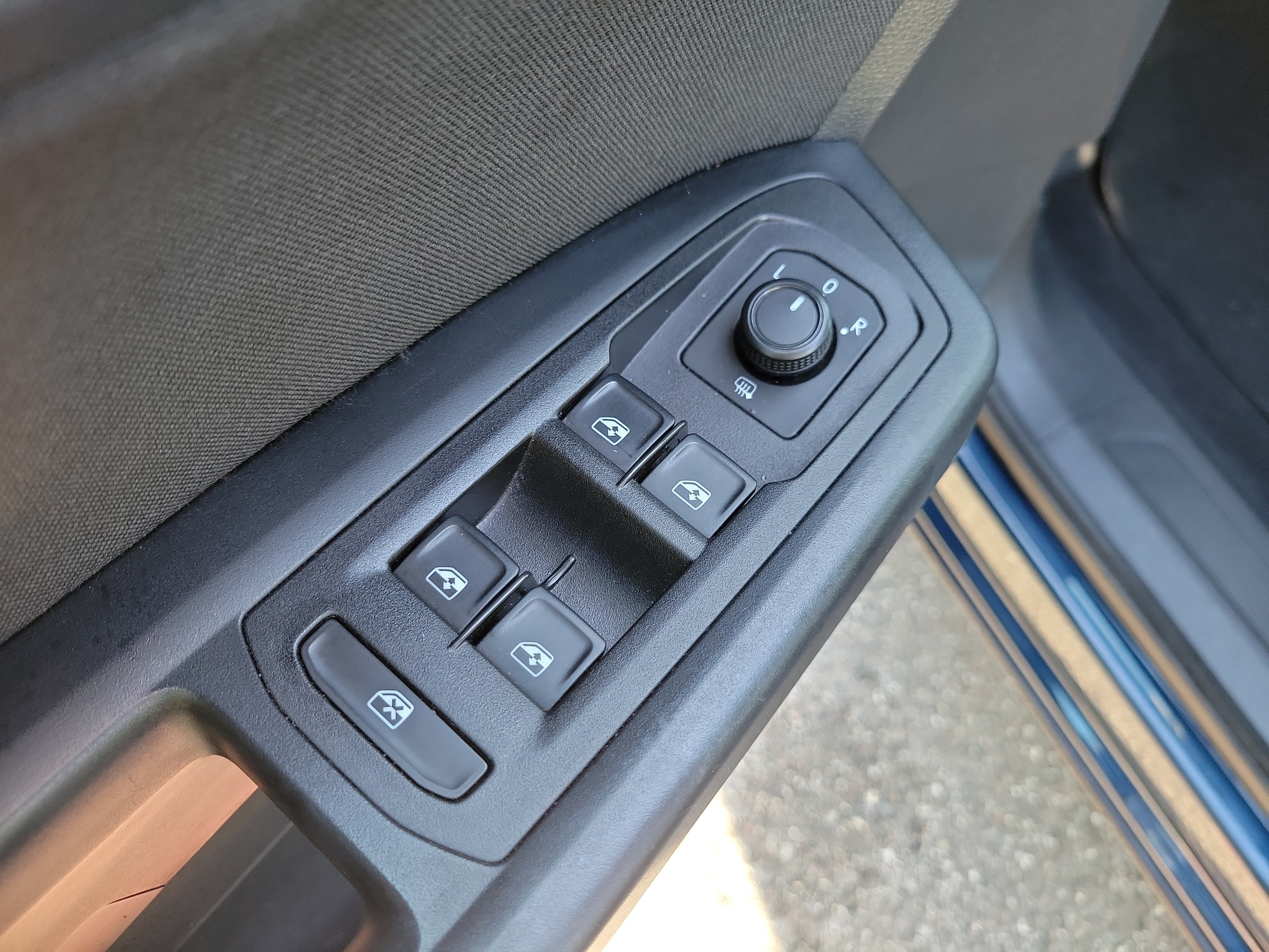 Used 2020 Volkswagen Atlas S FWD image 20