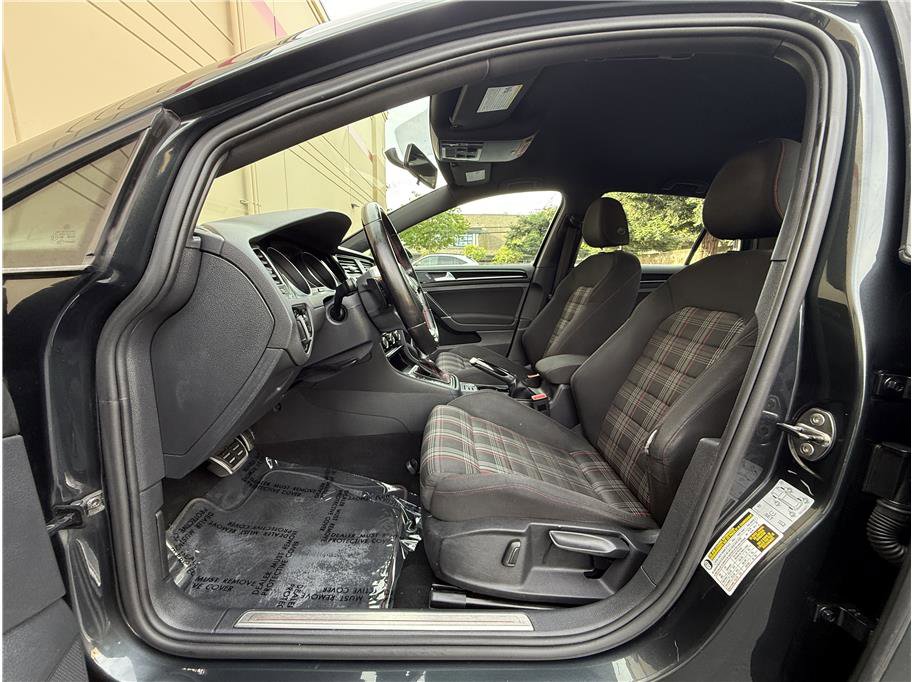 Used 2017 Volkswagen GTI S FWD image 8