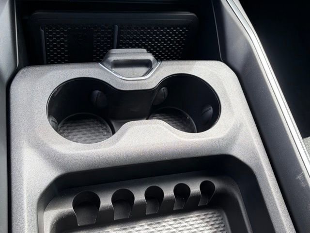 New 2026 RAM 1500 4x4 Crew Cab image 24