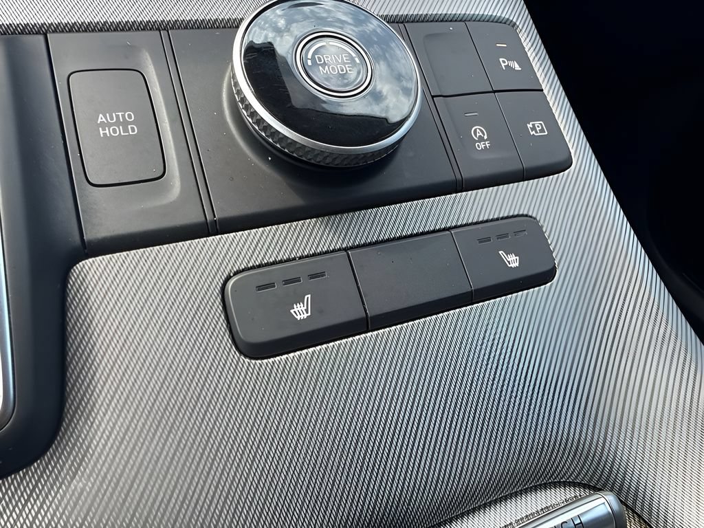 Used 2025 Hyundai Palisade SEL FWD image 13