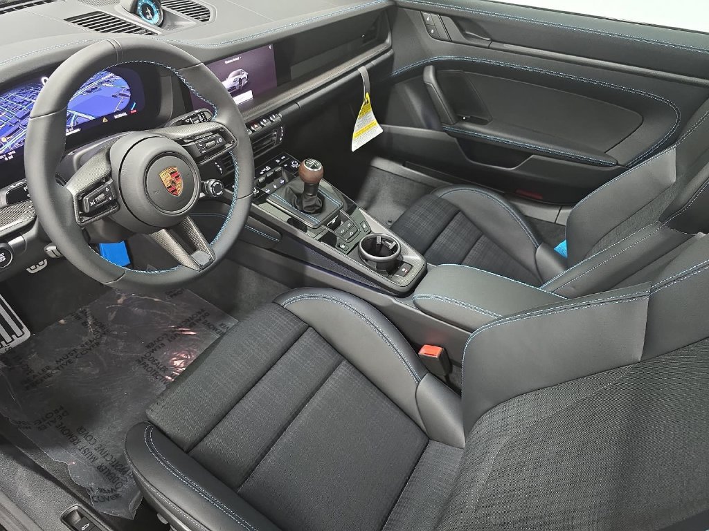 New 2027 Porsche 911 Carrera T RWD image 4