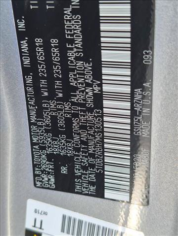 Used 2021 Toyota Highlander LE AWD/4WD image 23