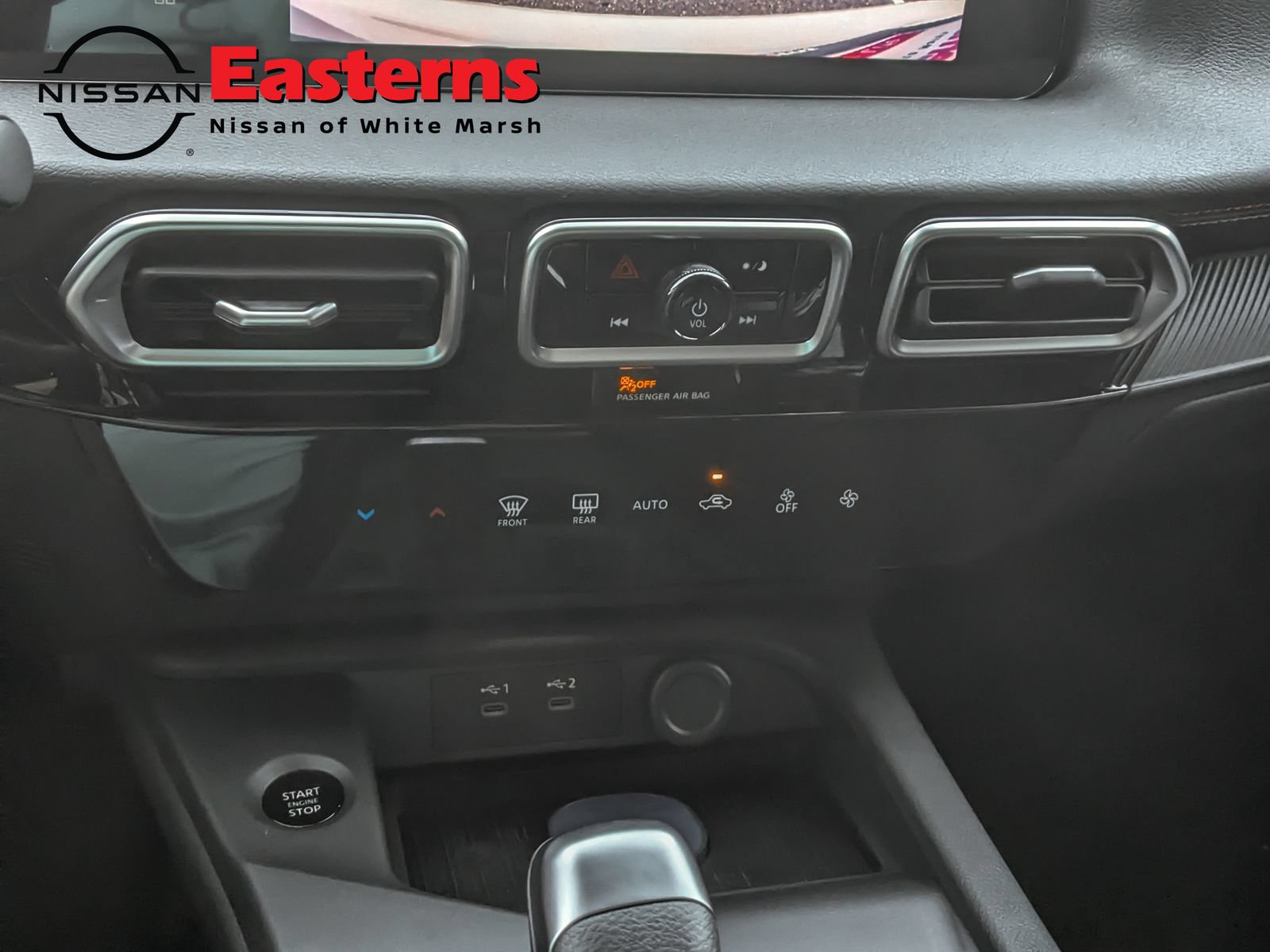 New 2027 Nissan Sentra SR w/ Floor Mat Package FWD image 19