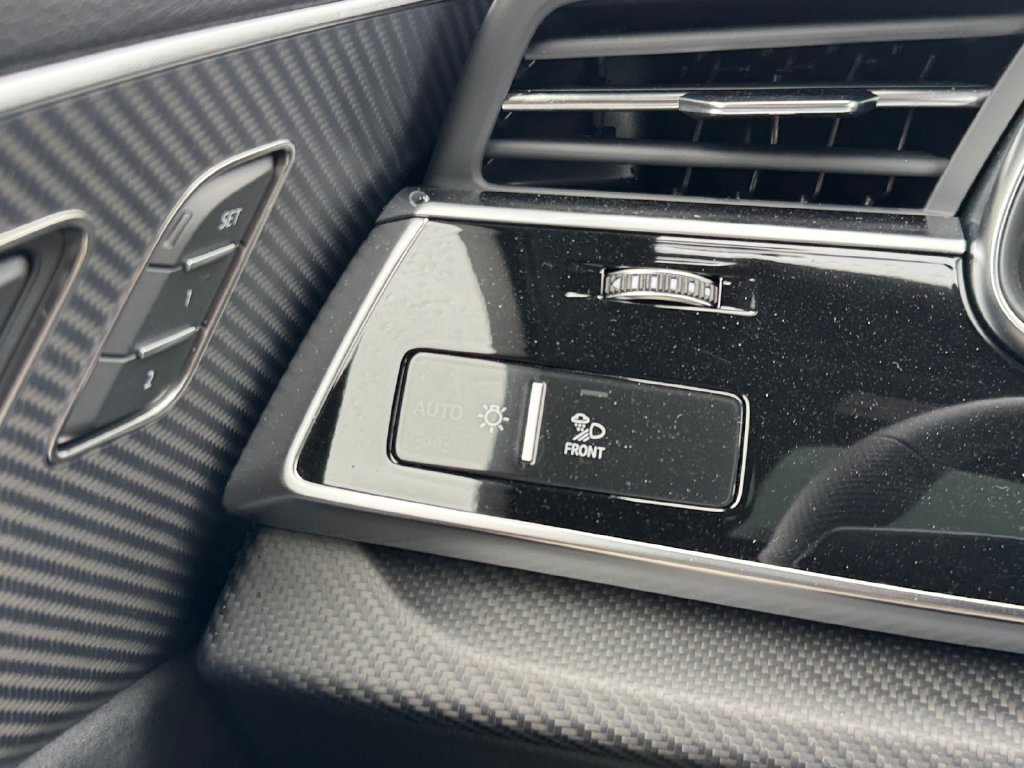 Used 2026 Audi SQ7 Premium Plus AWD/4WD image 15