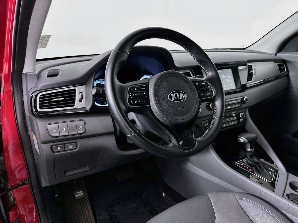 Used 2017 Kia Niro EX FWD image 10