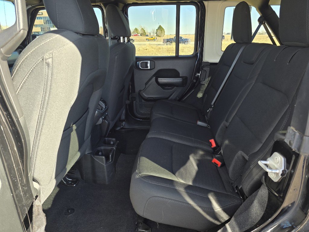 Used 2020 Jeep Wrangler Unlimited Sport image 14