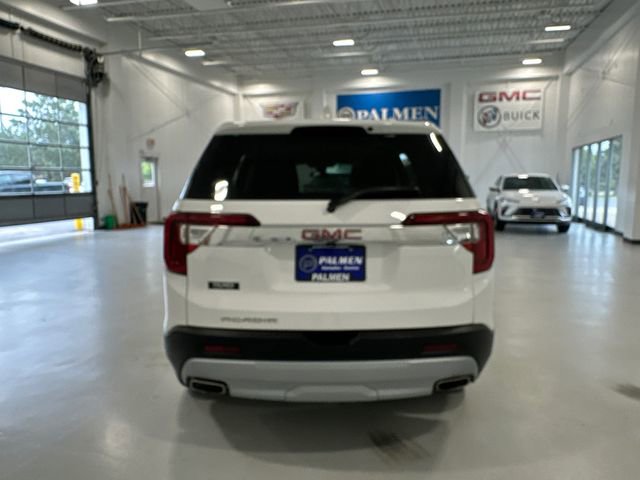Used 2023 GMC Acadia SLE w/ LPO, Floor Liner Package FWD image 7