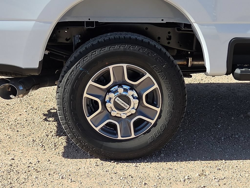 New 2026 Ford F250 Lariat w/ FX4 Off-Road Package AWD/4WD image 13