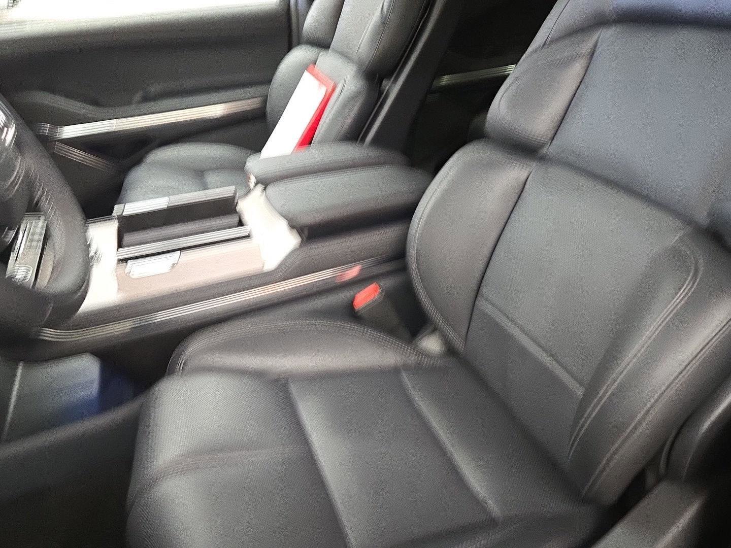 New 2026 Lincoln Navigator L Reserve w/ Jet Appearance Package image 6