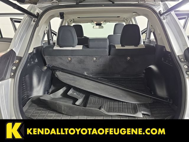 Used 2017 Toyota RAV4 XLE w/ Convenience Package AWD/4WD image 27
