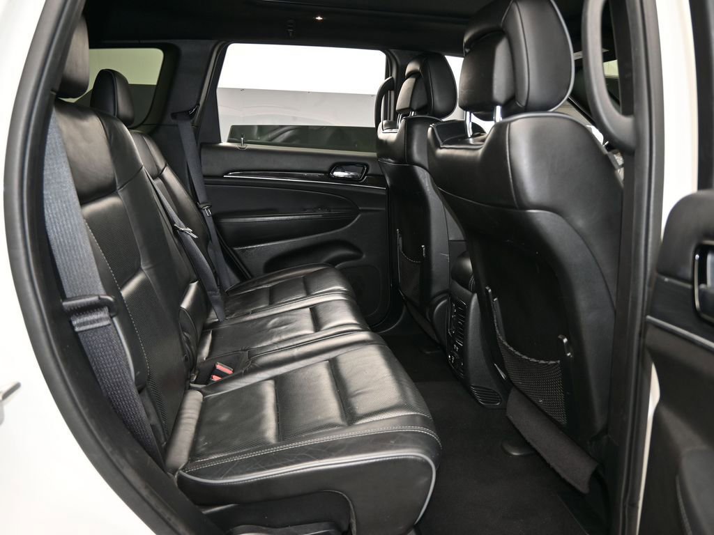 Used 2020 Jeep Grand Cherokee Overland image 45