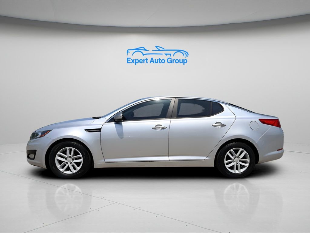 Used 2012 Kia Optima LX w/ Convenience Pkg image 2