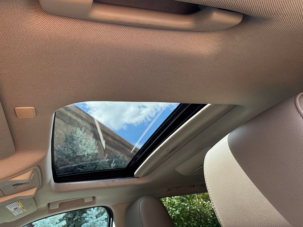 Used 2019 Chevrolet Tahoe Premier AWD/4WD image 24