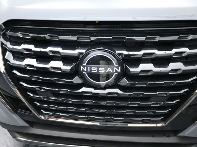 Used 2024 Nissan Kicks SR image 27