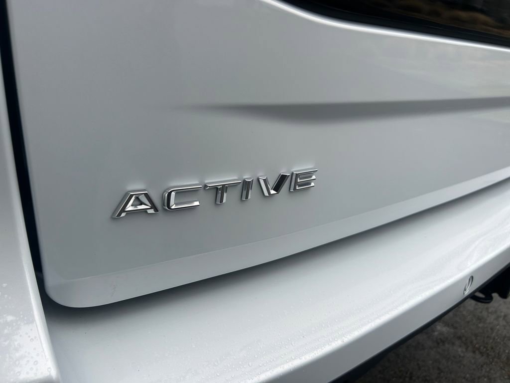 Used 2025 Ford Expedition Active image 31