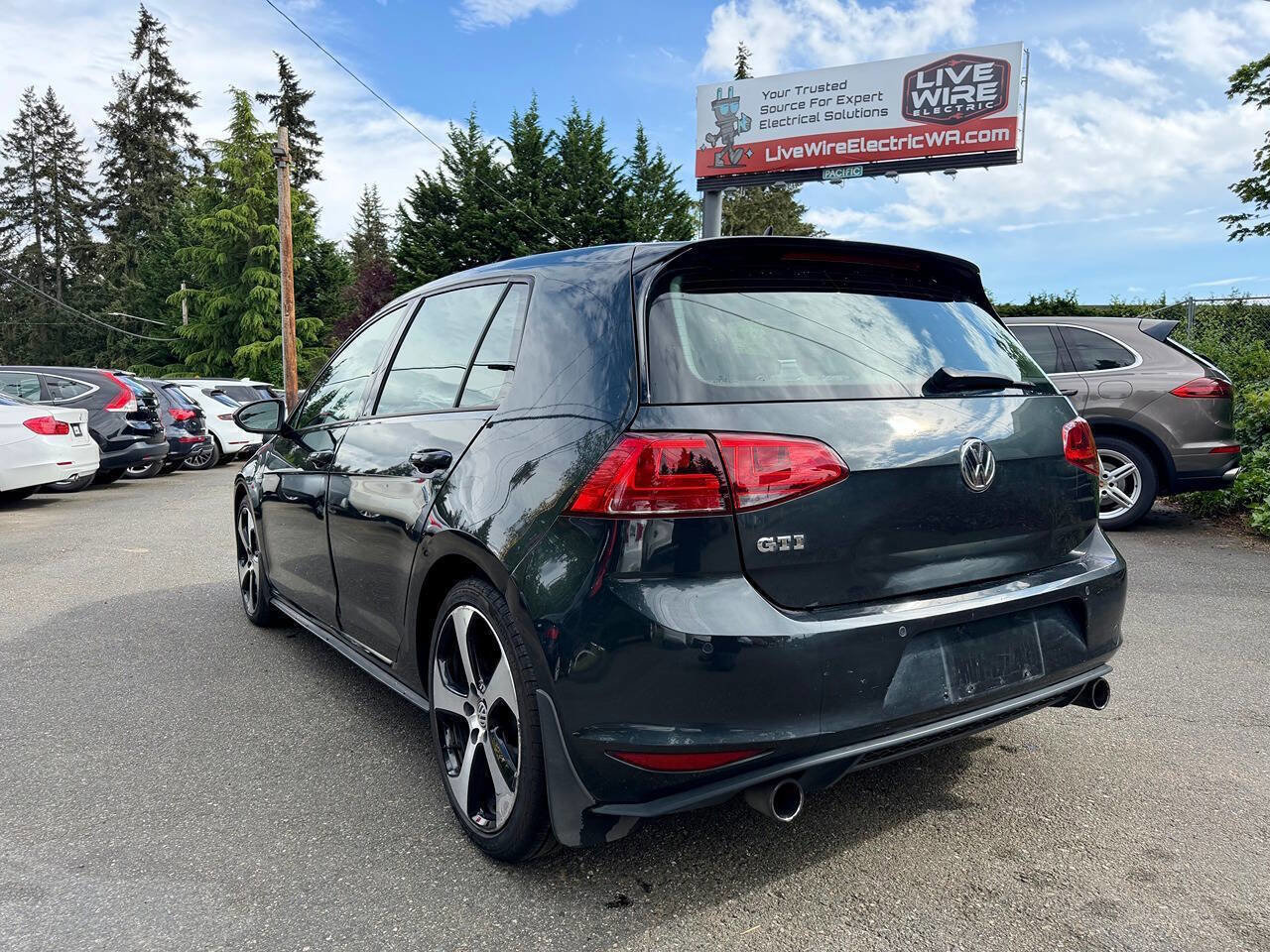Used 2015 Volkswagen GTI S FWD image 4