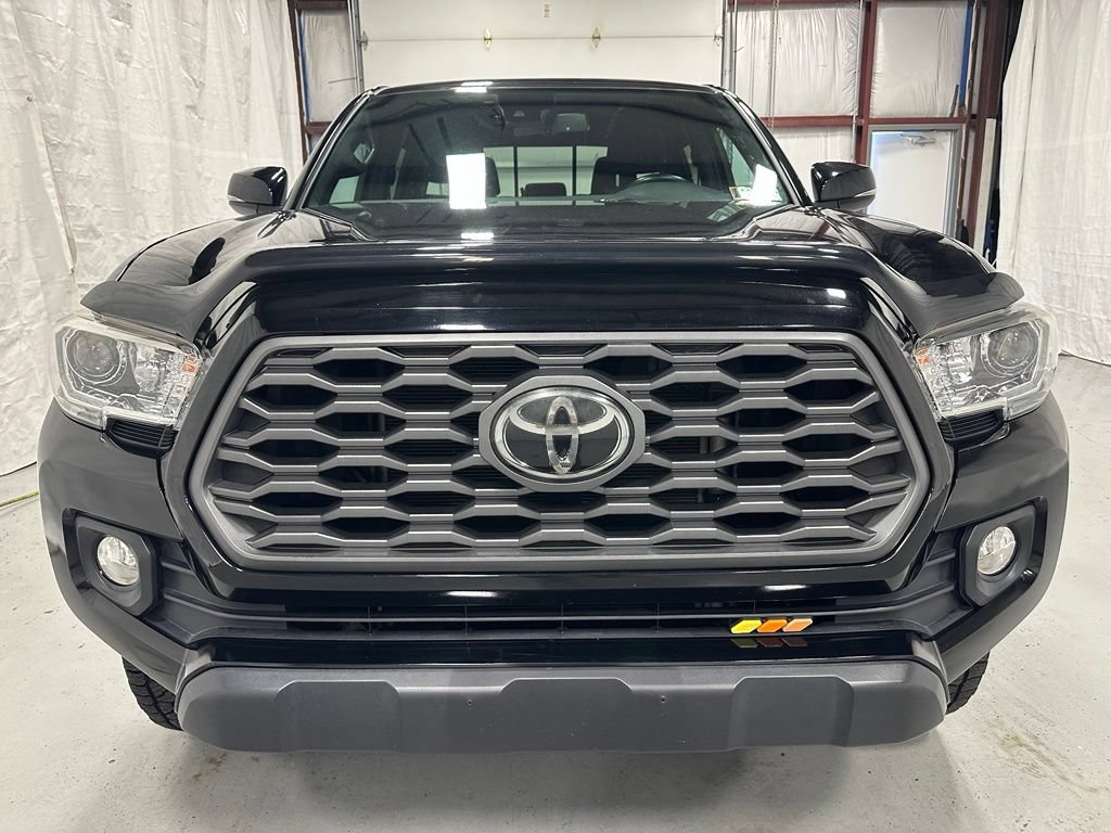 Used 2021 Toyota Tacoma TRD Off-Road w/ Technology Package AWD/4WD image 2