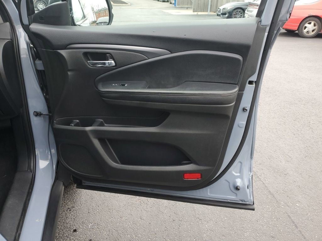 Used 2022 Honda Pilot Special Edition image 32