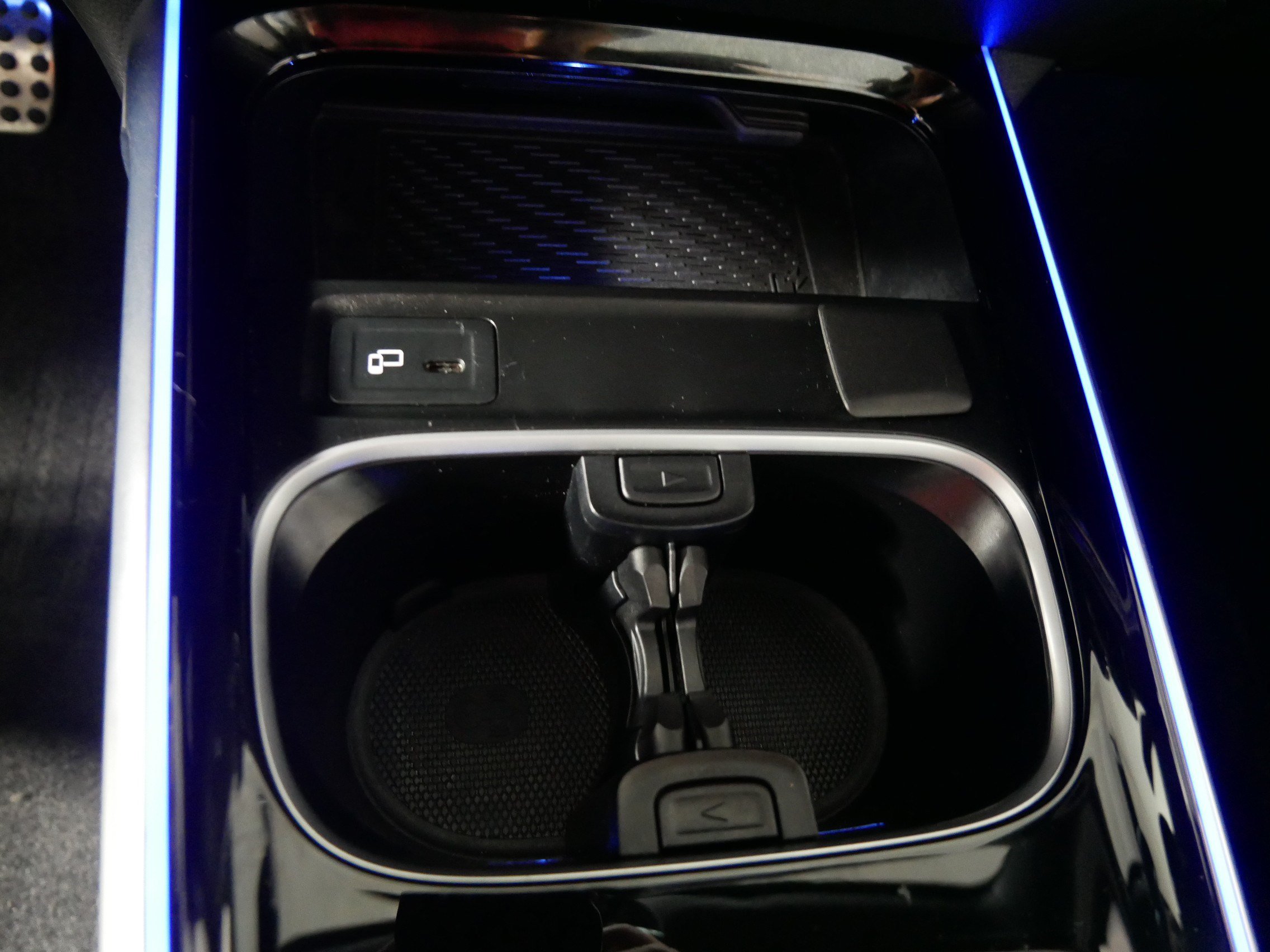 Used 2023 Mercedes-Benz GLB 250 4MATIC image 30