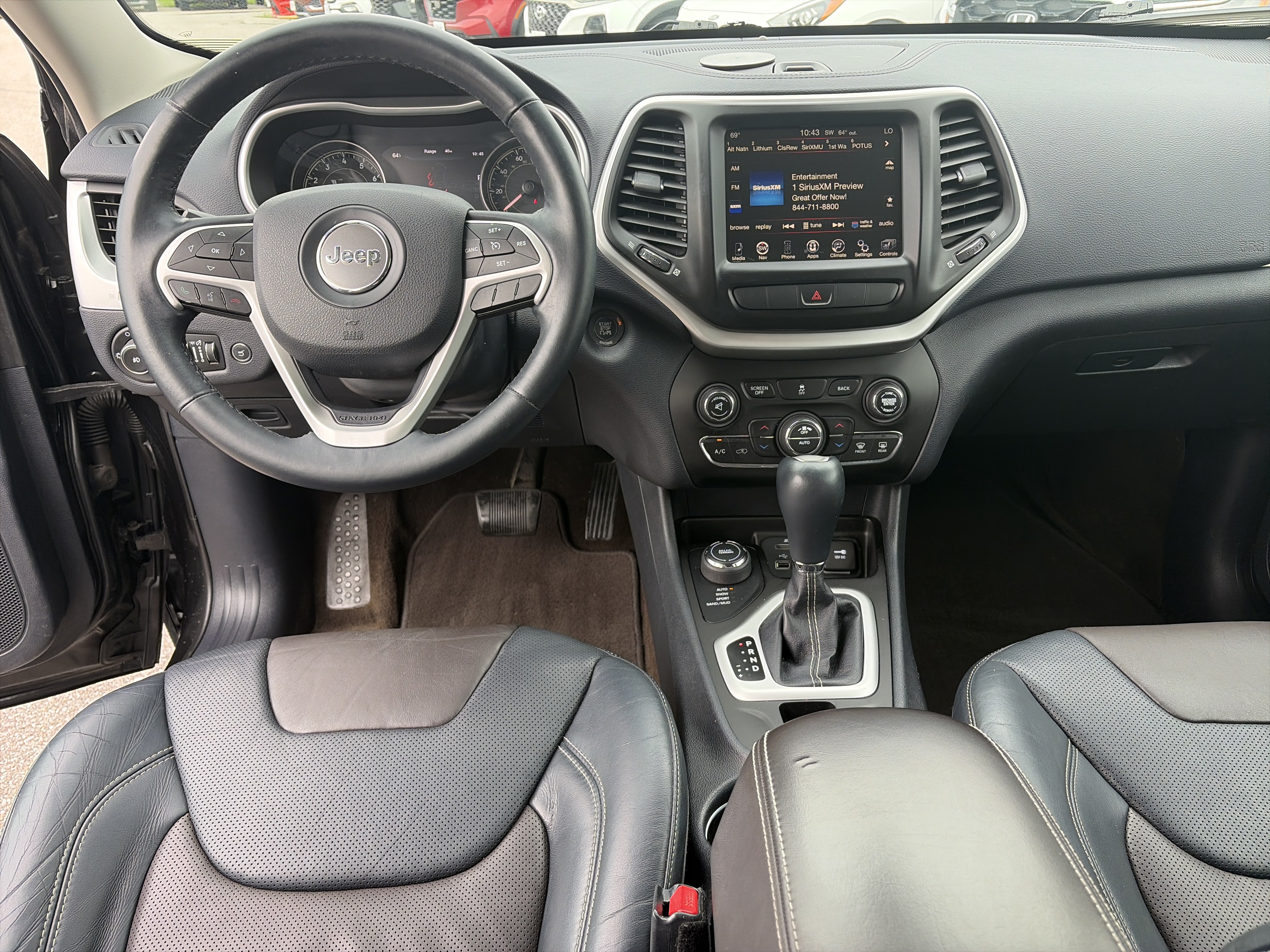 Used 2014 Jeep Cherokee Limited w/ Luxury Group AWD/4WD image 20