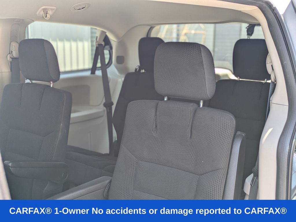 Used 2019 Dodge Grand Caravan SE FWD image 12