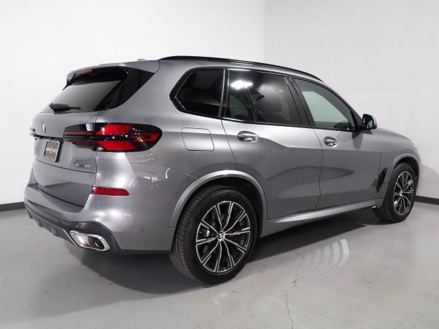 Used 2026 BMW X5 sDrive40i image 6