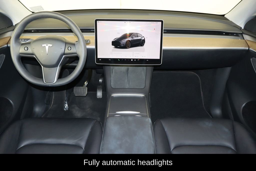 Used 2023 Tesla Model Y 2WD image 11