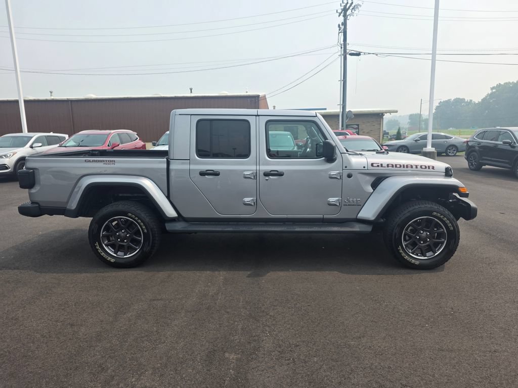 Used 2020 Jeep Gladiator Overland AWD/4WD image 2